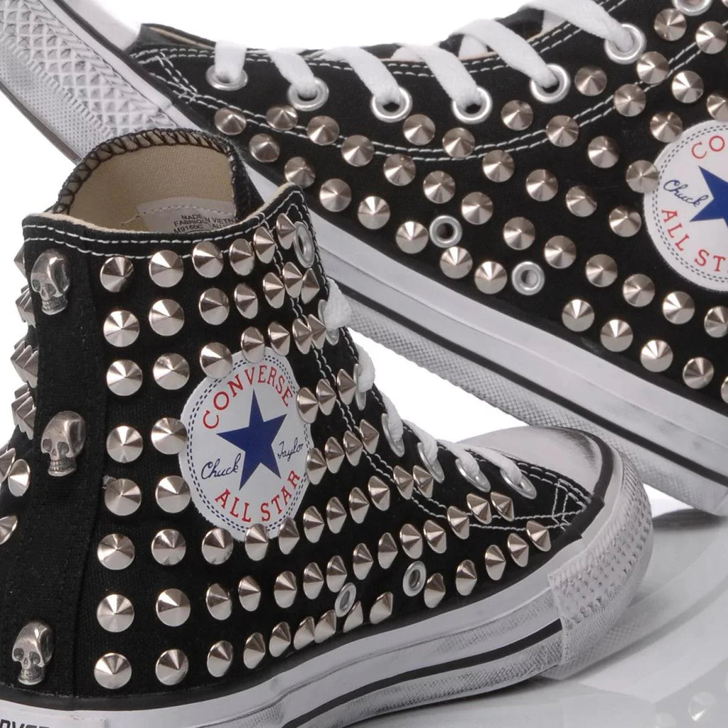 Converse Borchie Nera – Sneakers Rock con Dettagli Borchiati Premium